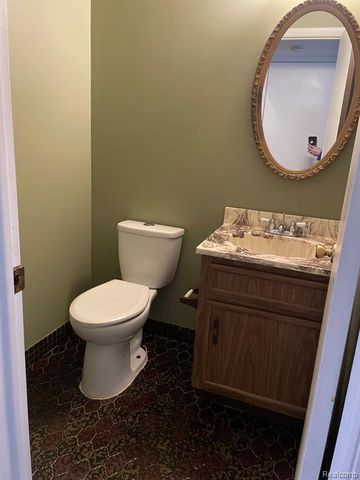 24627 Bashian, Novi, MI 48375