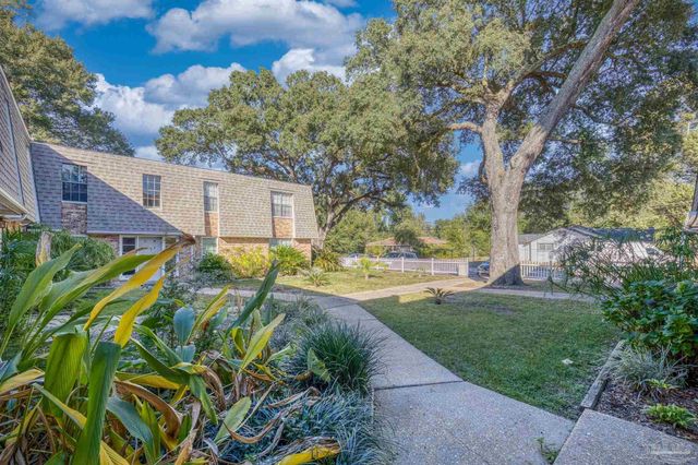 8101 Tippin Ave D, Pensacola, FL 32514