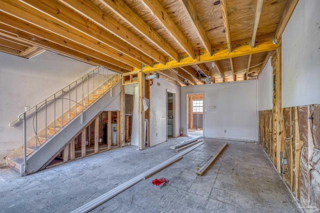 8101 Tippin Ave D, Pensacola, FL 32514