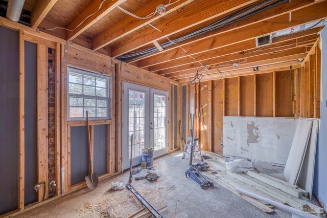 8101 Tippin Ave D, Pensacola, FL 32514