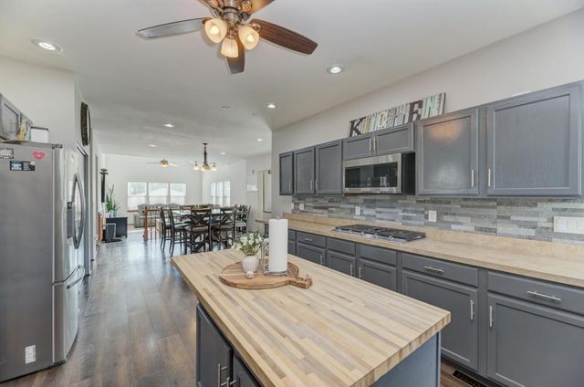 26454 W Old Farm Trail, Channahon, IL 60410