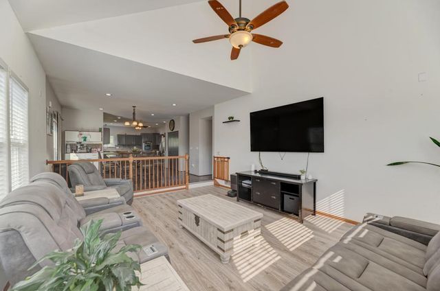 26454 W Old Farm Trail, Channahon, IL 60410