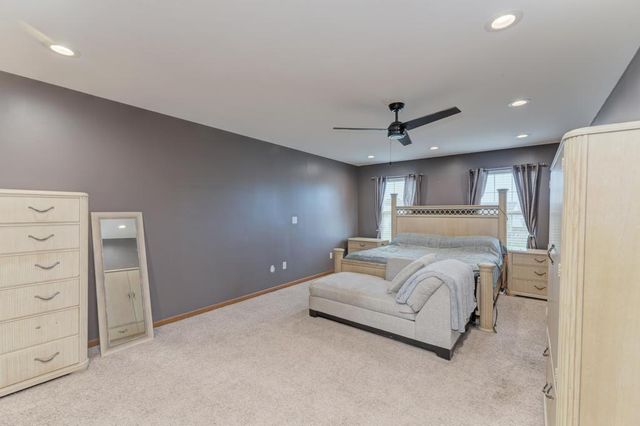 26454 W Old Farm Trail, Channahon, IL 60410