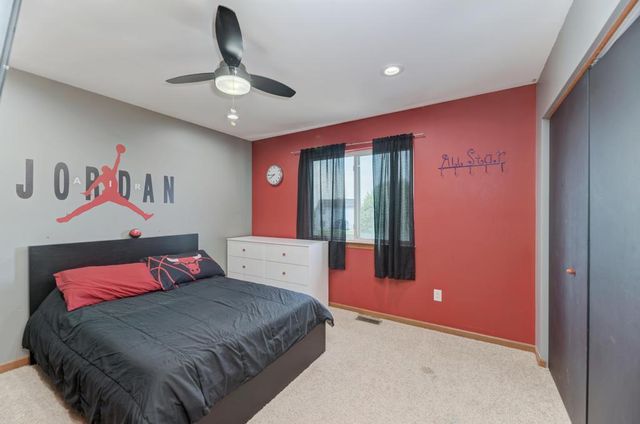 26454 W Old Farm Trail, Channahon, IL 60410