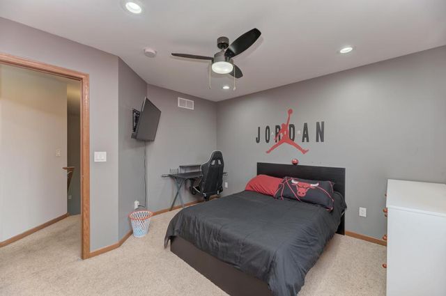 26454 W Old Farm Trail, Channahon, IL 60410