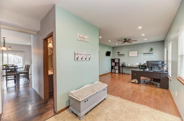 26454 W Old Farm Trail, Channahon, IL 60410