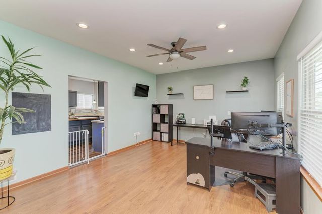 26454 W Old Farm Trail, Channahon, IL 60410