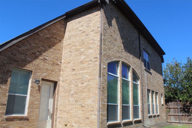 825 Lotus Drive, Richardson, TX 75081