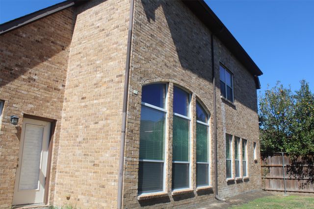 825 Lotus Drive, Richardson, TX 75081