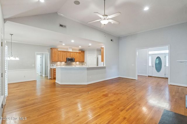 621 Blue Point Drive, Wilmington, NC 28411