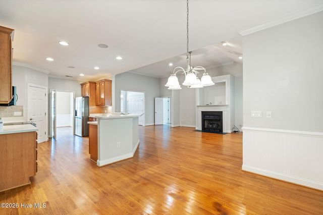 621 Blue Point Drive, Wilmington, NC 28411