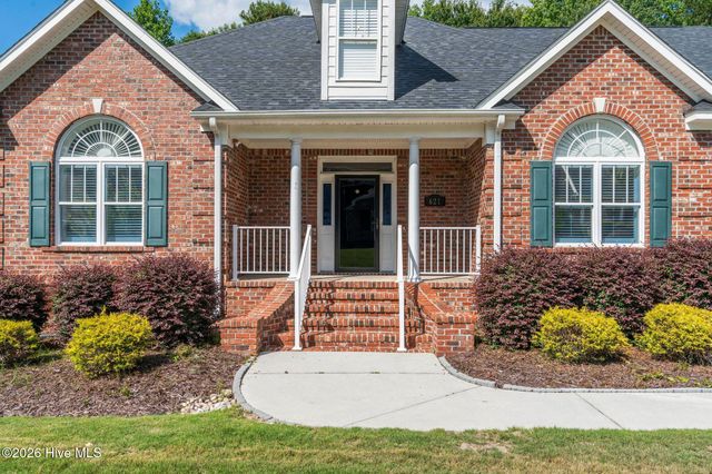 621 Blue Point Drive, Wilmington, NC 28411