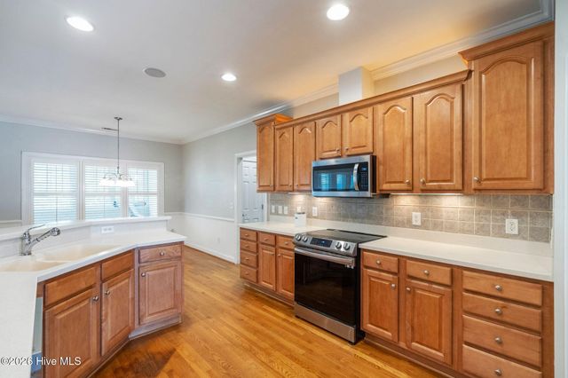 621 Blue Point Drive, Wilmington, NC 28411
