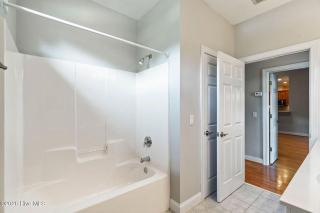 621 Blue Point Drive, Wilmington, NC 28411