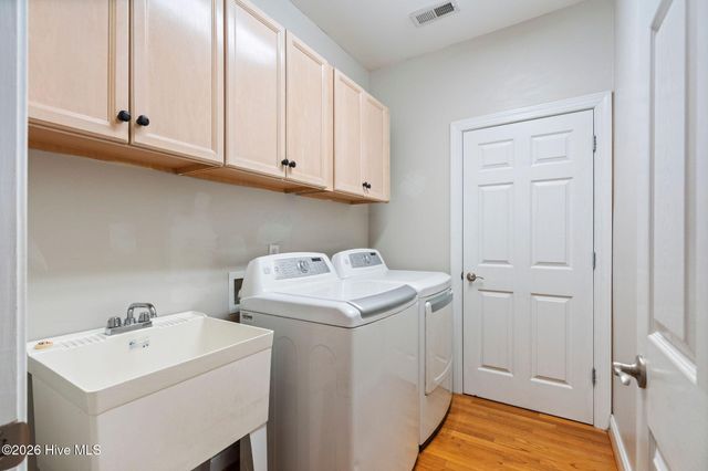 621 Blue Point Drive, Wilmington, NC 28411