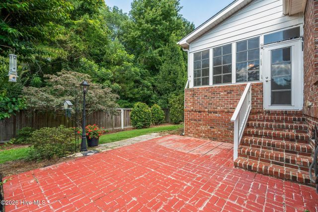 621 Blue Point Drive, Wilmington, NC 28411