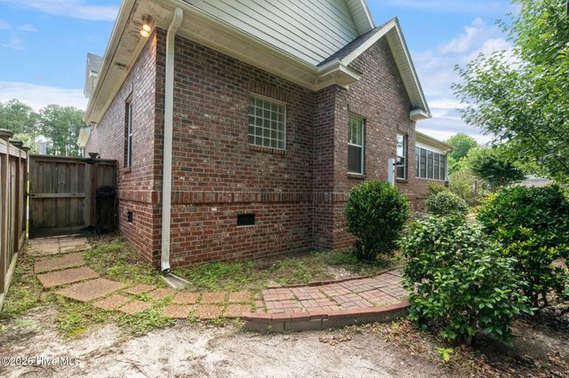 621 Blue Point Drive, Wilmington, NC 28411