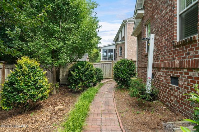 621 Blue Point Drive, Wilmington, NC 28411