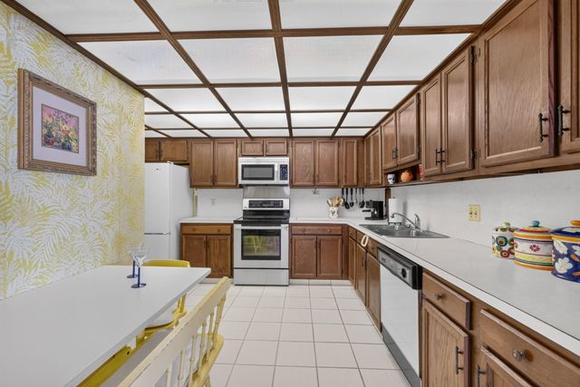 3500 GALT OCEAN Drive 2703, Fort Lauderdale, FL 33308