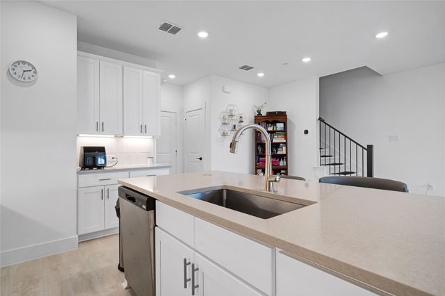2628 Red Tailed Hawk Lane, Mckinney, TX 75071