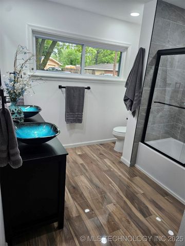 2615 E 59th Street, Tulsa, OK 74105