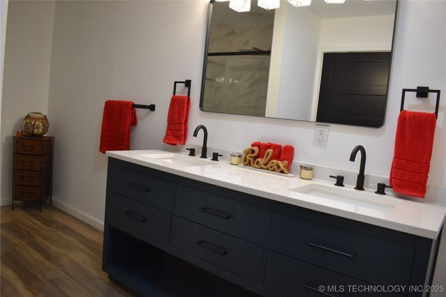 2615 E 59th Street, Tulsa, OK 74105