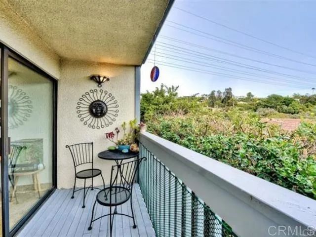 2388 Altisma Way L or 11, Carlsbad, CA 92009