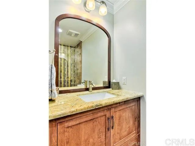 2388 Altisma Way L or 11, Carlsbad, CA 92009