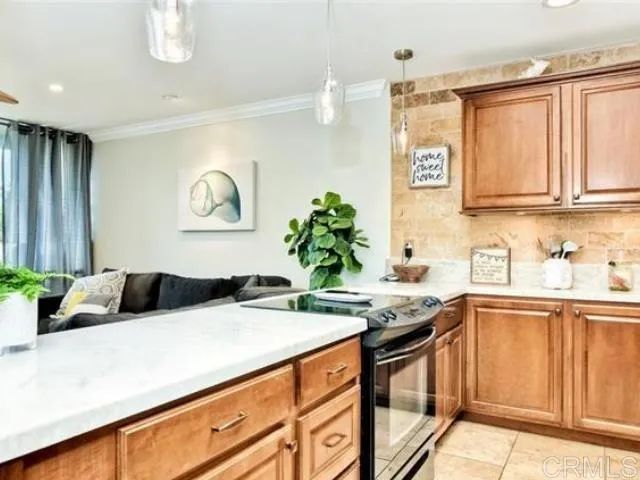 2388 Altisma Way L or 11, Carlsbad, CA 92009