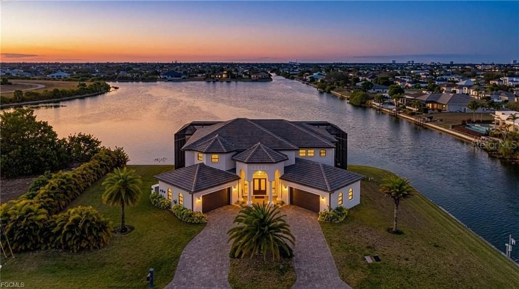 2003 NE 10TH PLACE, Cape Coral, FL 33909