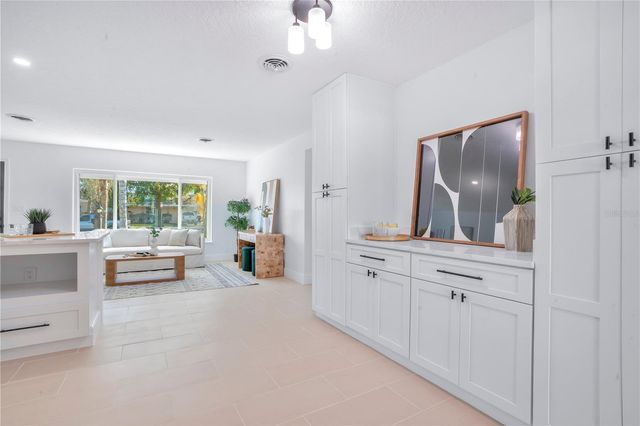 2801 GULFSTREAM ROAD, Orlando, FL 32805