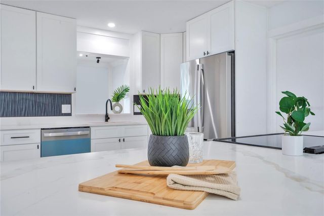 2801 GULFSTREAM ROAD, Orlando, FL 32805