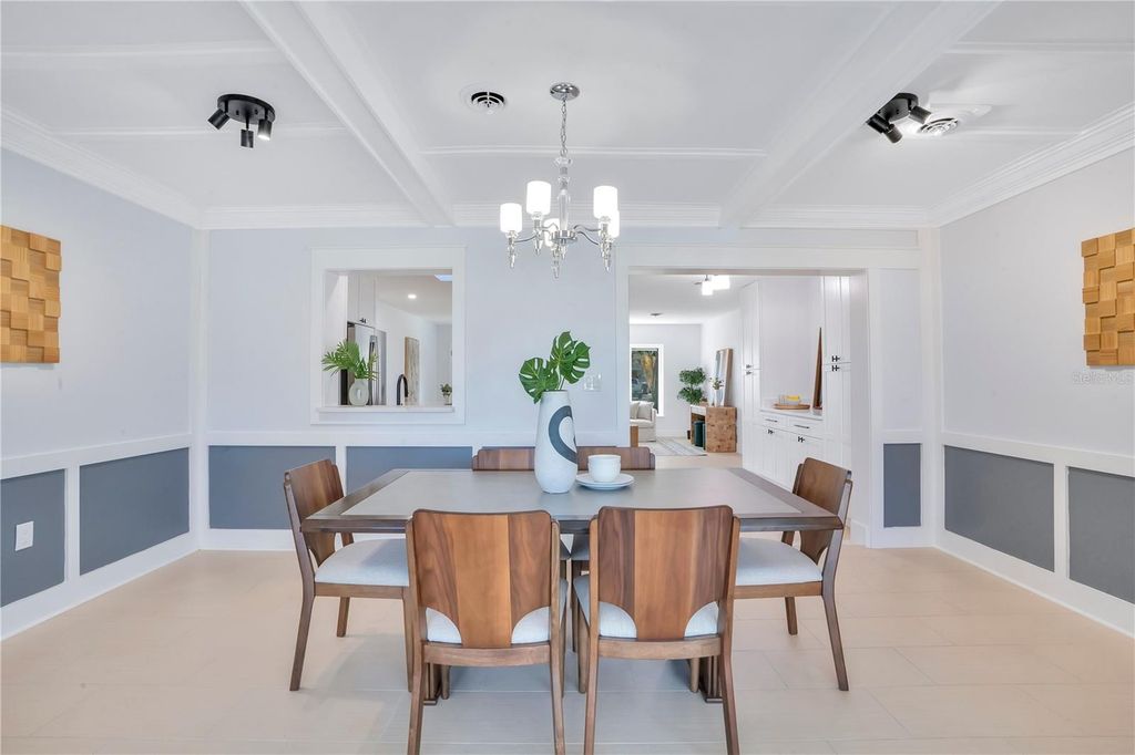 Image 17 of property listing at 2801 GULFSTREAM ROAD, Orlando, FL 32805