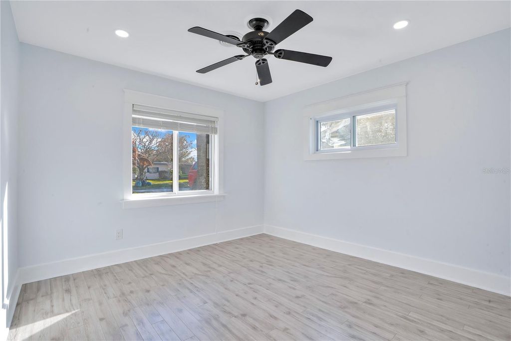 Image 31 of property listing at 2801 GULFSTREAM ROAD, Orlando, FL 32805