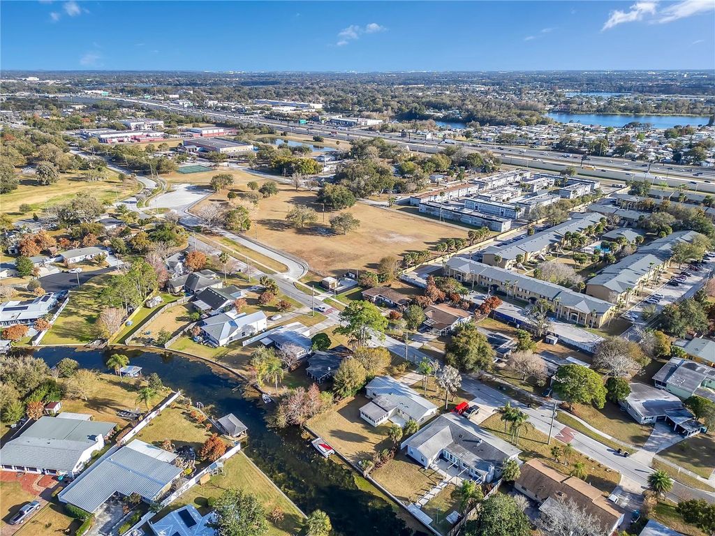 Image 49 of property listing at 2801 GULFSTREAM ROAD, Orlando, FL 32805