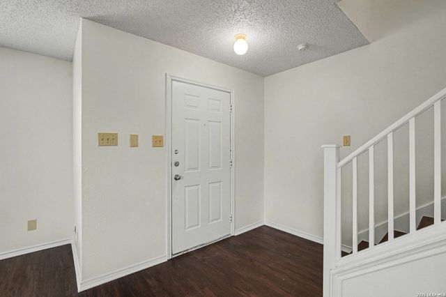 8011 Cherry Glade, Converse, TX 78109