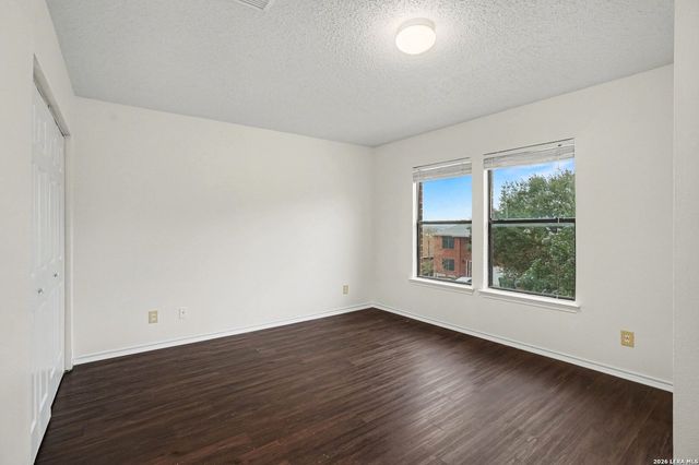 8011 Cherry Glade, Converse, TX 78109