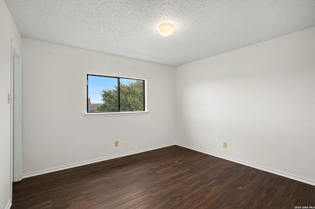 8011 Cherry Glade, Converse, TX 78109