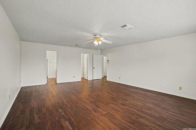 8011 Cherry Glade, Converse, TX 78109