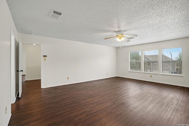 8011 Cherry Glade, Converse, TX 78109