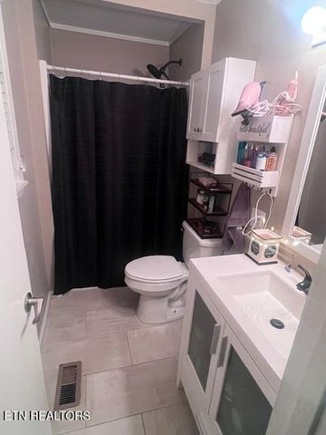 387 Dogwood Heights Drive, Tazewell, TN 37879