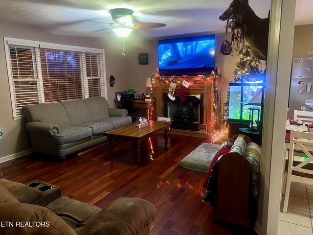 387 Dogwood Heights Drive, Tazewell, TN 37879