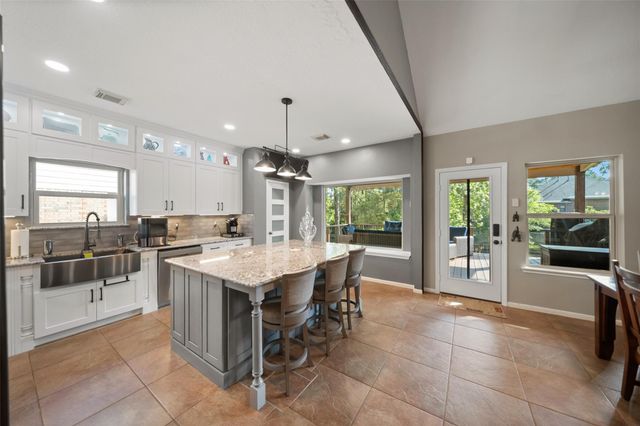 18910 Hikers Trail Drive, Humble, TX 77346