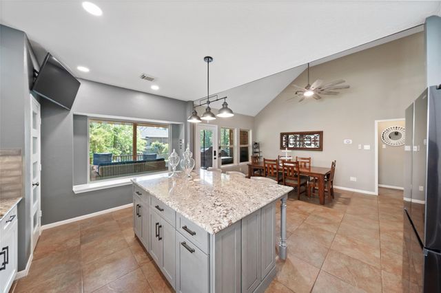 18910 Hikers Trail Drive, Humble, TX 77346