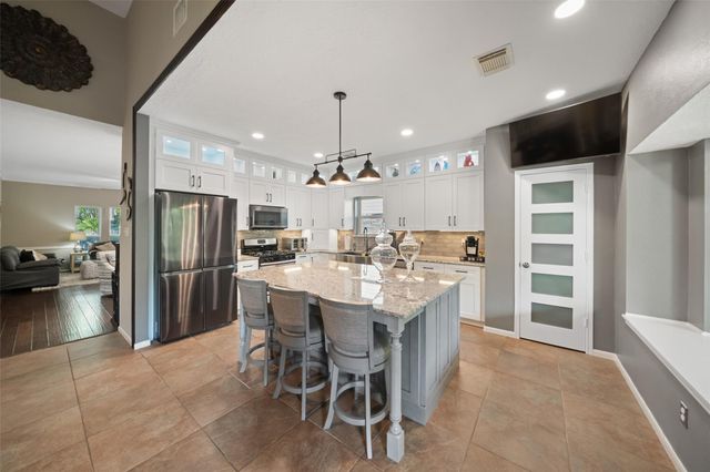 18910 Hikers Trail Drive, Humble, TX 77346