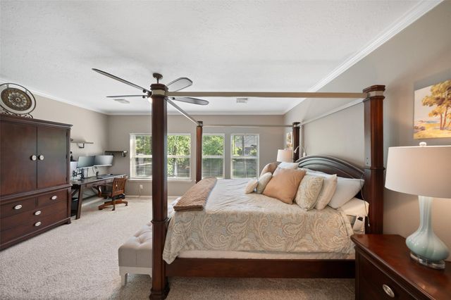 18910 Hikers Trail Drive, Humble, TX 77346