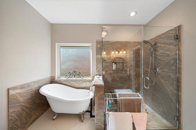 18910 Hikers Trail Drive, Humble, TX 77346