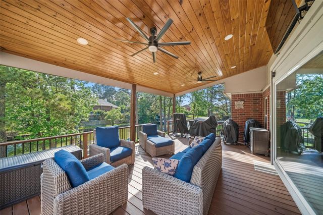 18910 Hikers Trail Drive, Humble, TX 77346