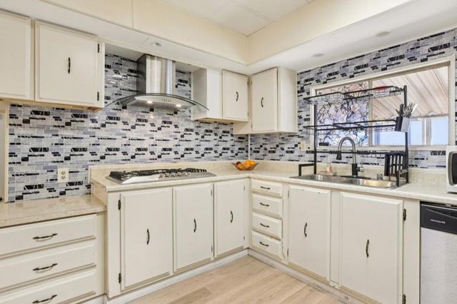 818 Villa Teresa Way, San Jose, CA 95123