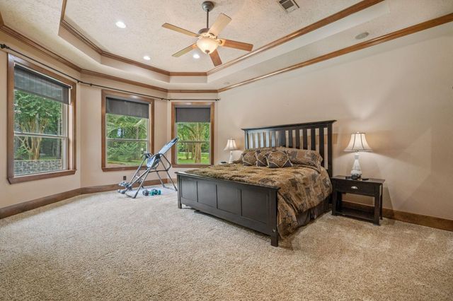 9453 Deer Path Lane, Magnolia, TX 77354